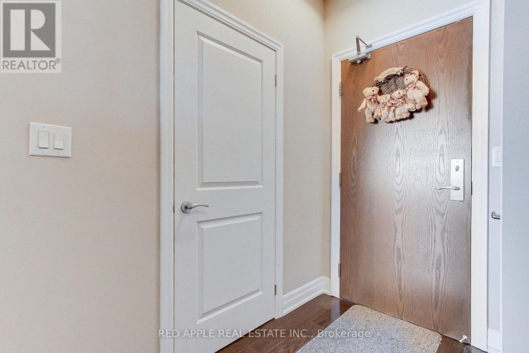 519 - 111 CIVIC SQUARE GATE, Aurora (Bayview Wellington), Ontario, L4G0S6