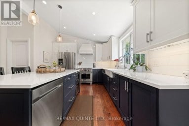 14 EASTERN AVENUE Prince Edward County (Ameliasburg Ward) Ontario photo 5
