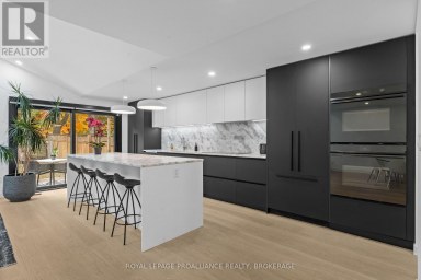 78 PEMBROKE STREET, Kingston (Central City East) Ontario