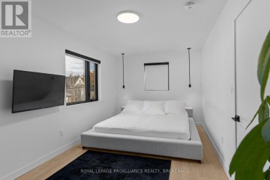 78 PEMBROKE STREET, Kingston (Central City East) Ontario