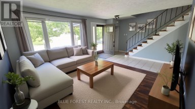 230 CAIRN STREET London South (South J) Ontario photo 12