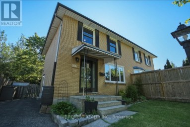 230 CAIRN STREET London South (South J) Ontario photo 3