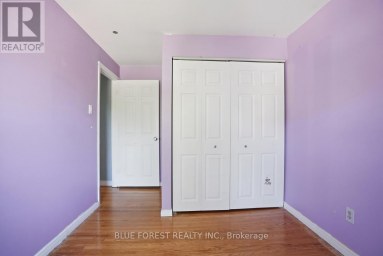230 CAIRN STREET London South (South J) Ontario photo 31
