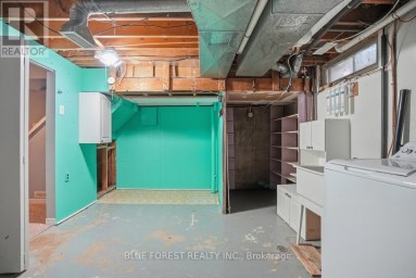 230 CAIRN STREET London South (South J) Ontario photo 39