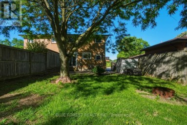 230 CAIRN STREET London South (South J) Ontario photo 47