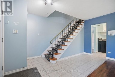 230 CAIRN STREET London South (South J) Ontario photo 8