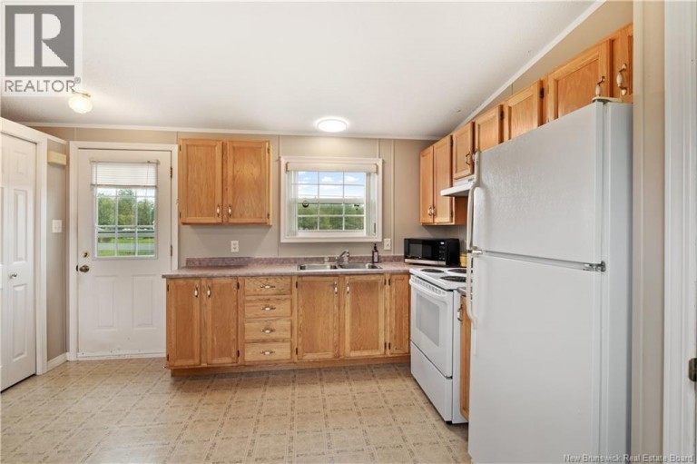 3509 Route 117, Pointe-Sapin, New Brunswick, E9A1T1