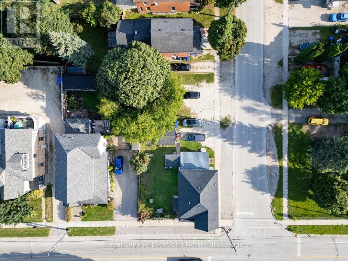 256 ONTARIO STREET, Collingwood, Ontario, L9Y1M9