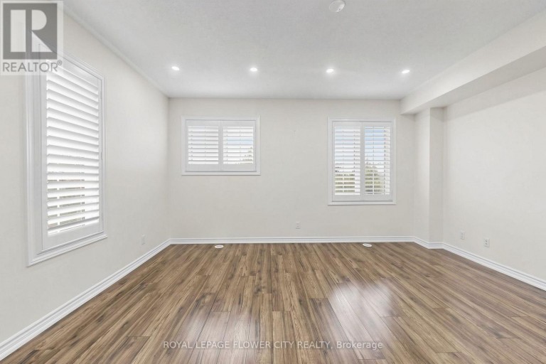 46 SOCCAVO CRESCENT, Brampton (Bram West), Ontario, L6Y0W3