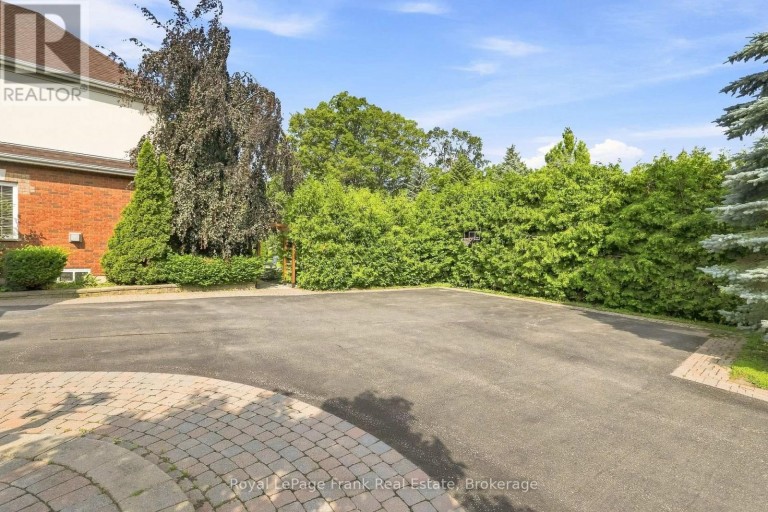 2 WILSON HOUSE DRIVE, Whitby, Ontario, L0B1A0