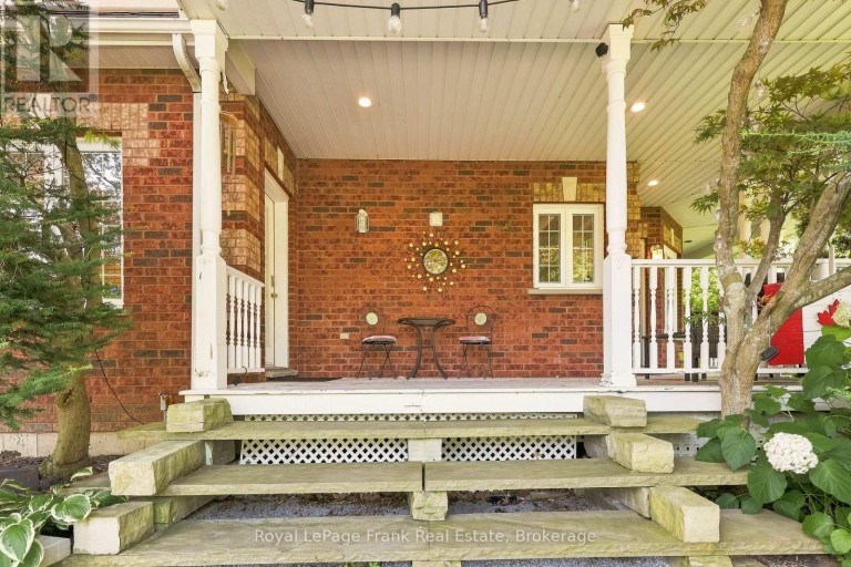 2 WILSON HOUSE DRIVE, Whitby, Ontario, L0B1A0