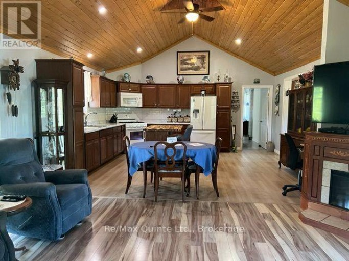 1874 STOCKDALE ROAD, Quinte West (Murray Ward), Ontario, K0K2C0