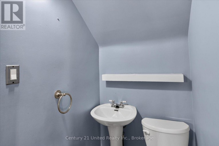 272 BURNHAM STREET, Peterborough (Ashburnham Ward 4), Ontario, K9H1T3