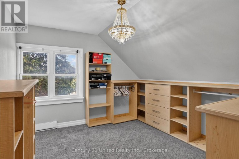 272 BURNHAM STREET, Peterborough (Ashburnham Ward 4), Ontario, K9H1T3