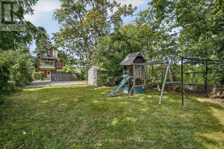 272 BURNHAM STREET, Peterborough (Ashburnham Ward 4), Ontario, K9H1T3