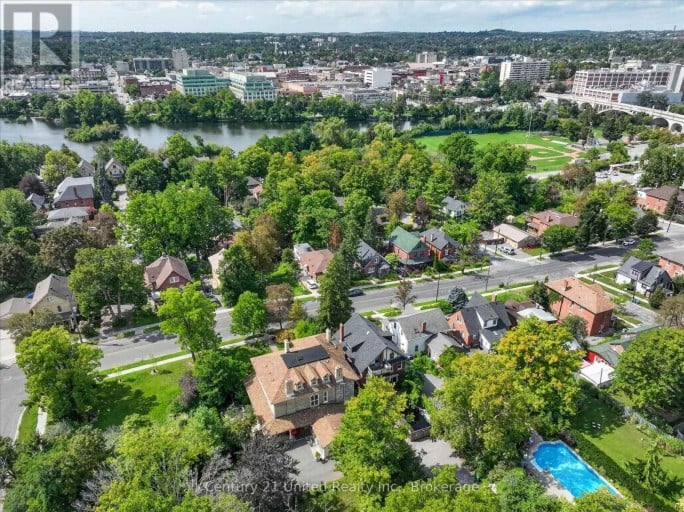 272 BURNHAM STREET, Peterborough (Ashburnham Ward 4), Ontario, K9H1T3