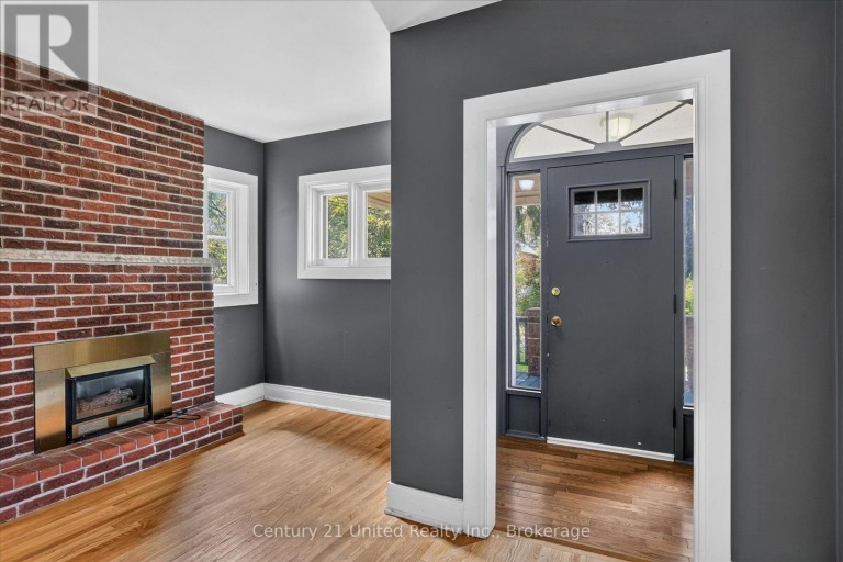 272 BURNHAM STREET, Peterborough (Ashburnham Ward 4), Ontario, K9H1T3
