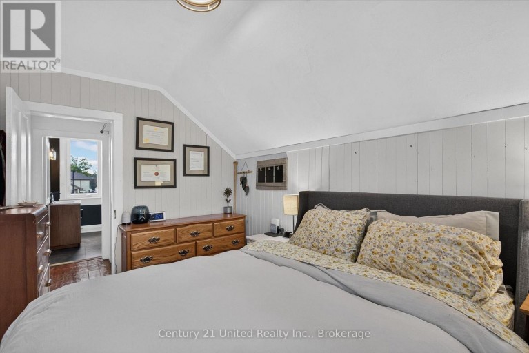 9 CRANDALL STREET, Kawartha Lakes (Lindsay), Ontario, K9V1R9