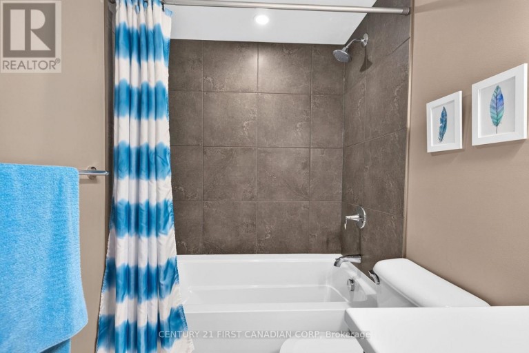98 - 275 CALLAWAY ROAD, London North (North R), Ontario, N6G0M3