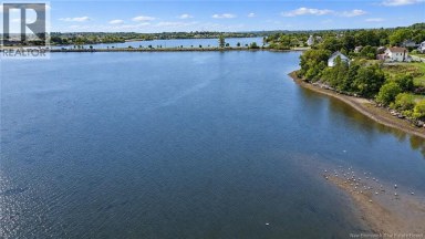 470 Riverside Drive Bathurst New Brunswick photo 4