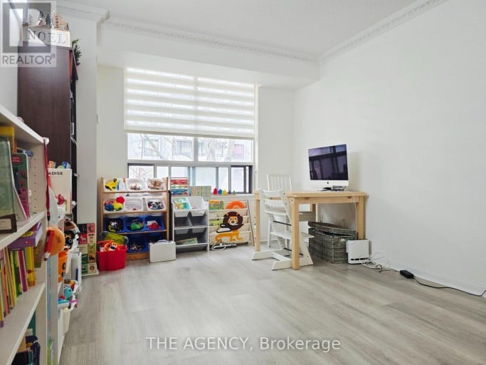 207 - 5940 YONGE STREET, Toronto (Newtonbrook West), Ontario, M2M4M6