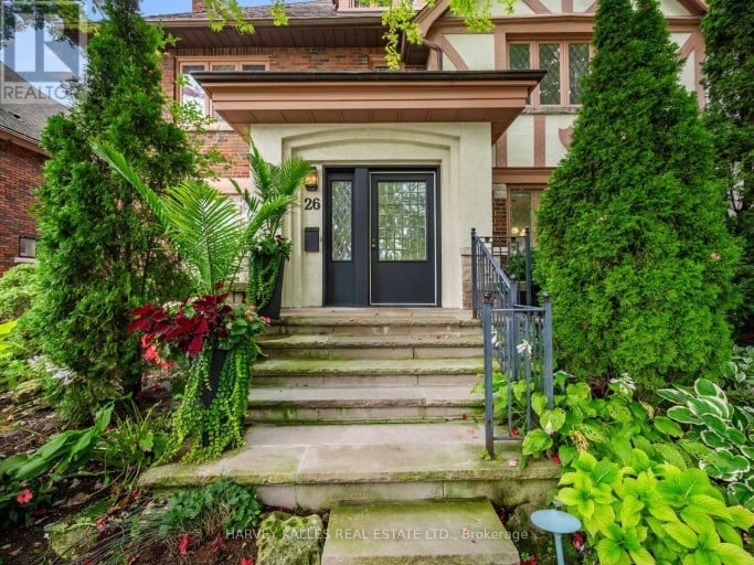 26 VESTA DRIVE, Toronto (Forest Hill South), Ontario, M5P2Z5