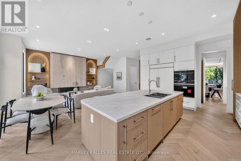 451 CRANBROOKE AVENUE, Toronto (Bedford Park-Nortown), Ontario, M5M1N6
