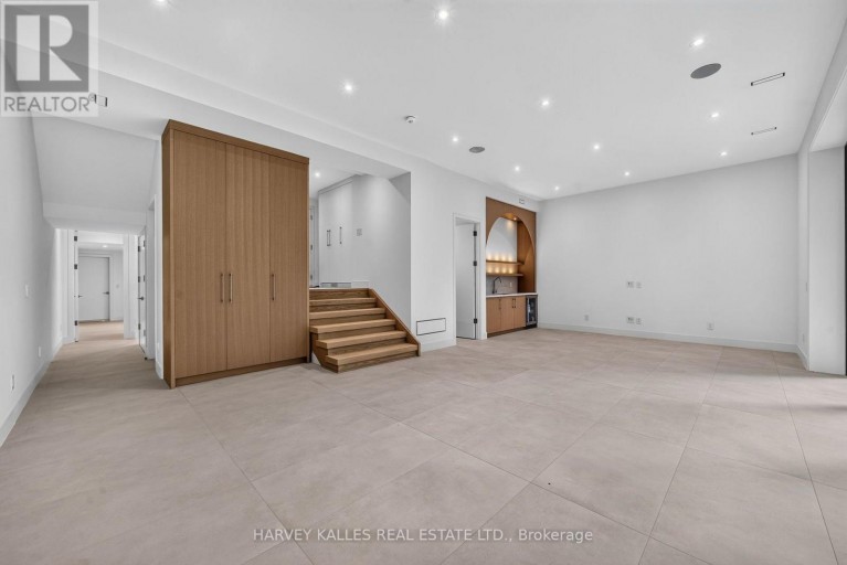 451 CRANBROOKE AVENUE, Toronto (Bedford Park-Nortown), Ontario, M5M1N6