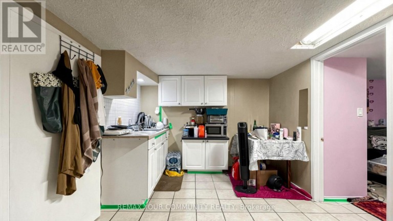 73 ROBINSON AVENUE, Toronto (Oakridge), Ontario, M1L3S9