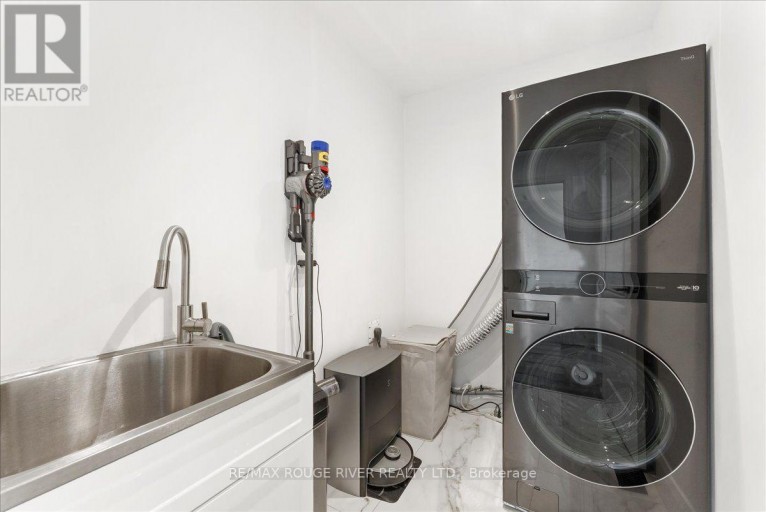 49 SONLEY DRIVE, Whitby (Taunton North), Ontario, L1R3B7