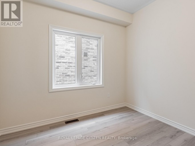 4 HEATHER FULLERTON ROAD, Georgina (Sutton & Jackson's Point), Ontario, L0E1R0