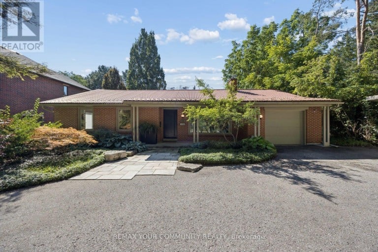 238 MILL STREET, Richmond Hill (Mill Pond), Ontario, L4C4B3