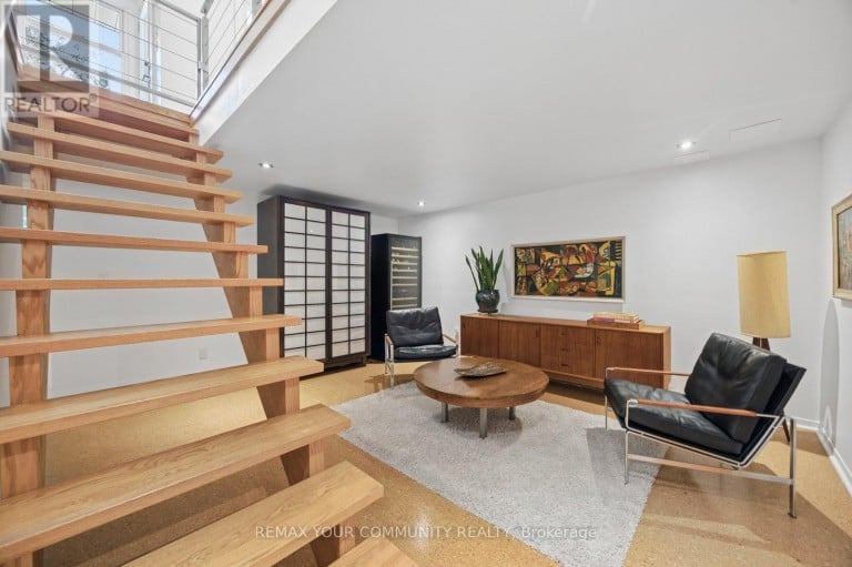 238 MILL STREET, Richmond Hill (Mill Pond), Ontario, L4C4B3