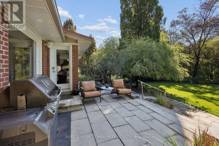 238 MILL STREET, Richmond Hill (Mill Pond), Ontario, L4C4B3