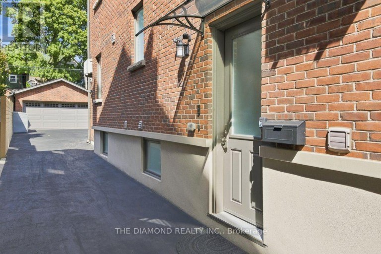 188-190 WESTMINSTER AVENUE, Toronto (High Park-Swansea), Ontario, M6R1P1
