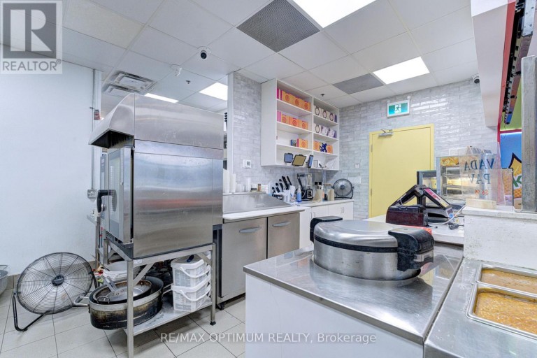 3 - 1 GLENN HAWTHORNE BOULEVARD, Mississauga (Hurontario), Ontario, L5R0C2
