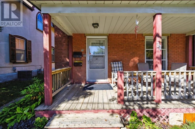 34 JOSEPH STREET, Brampton (Downtown Brampton), Ontario, L6X1H6