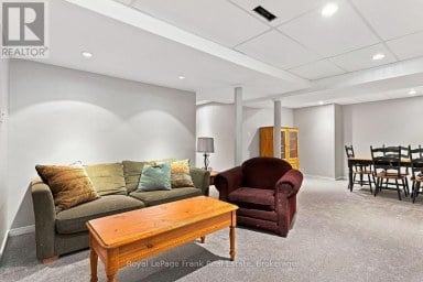 39 MCIVOR STREET Whitby (Rolling Acres) Ontario photo 32
