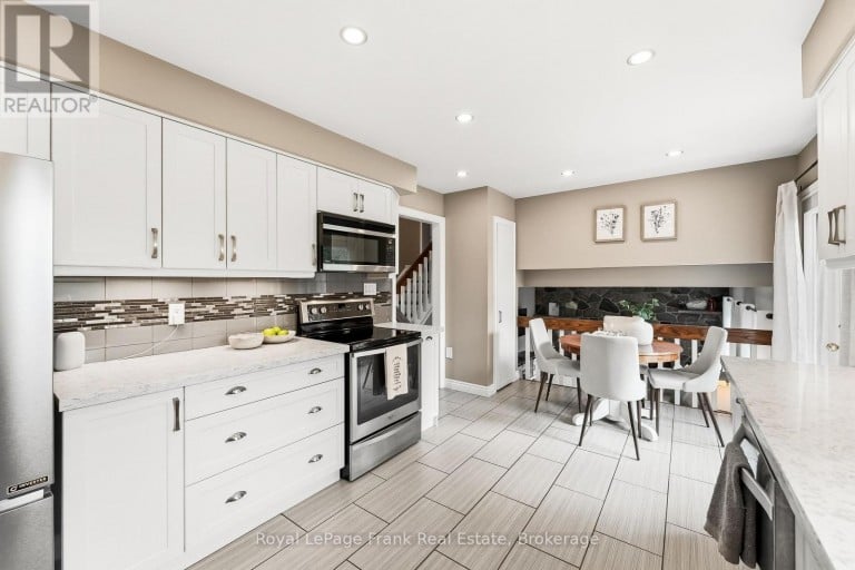 32 JACOBSEN BOULEVARD, Scugog, Ontario, L0C1H0