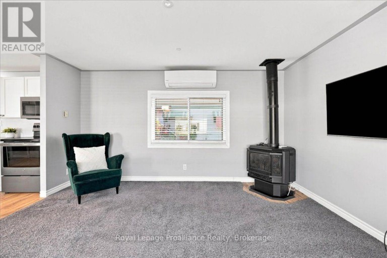 10 NIGHTINGALE LANE, Quinte West (Sidney Ward), Ontario, K8N4Z3