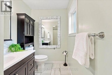 10 NIGHTINGALE LANE Quinte West (Sidney Ward) Ontario photo 17