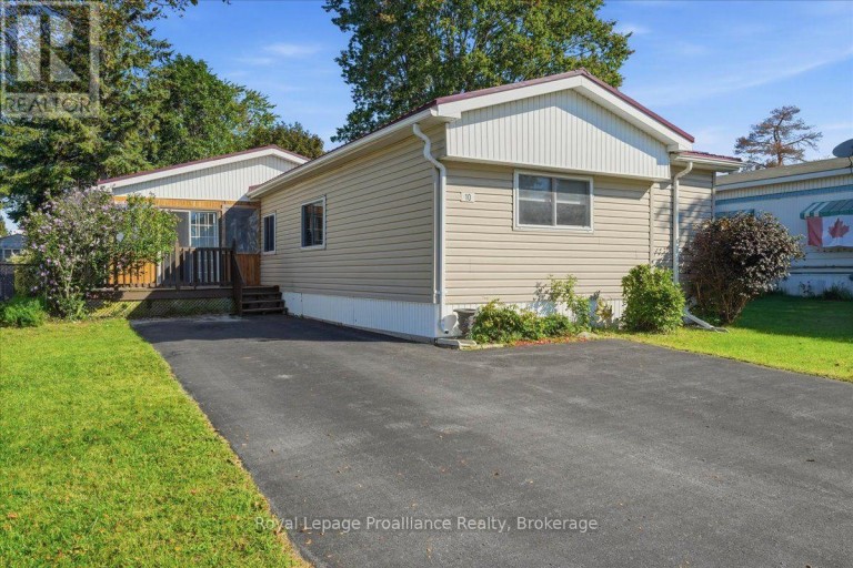 10 NIGHTINGALE LANE, Quinte West (Sidney Ward), Ontario, K8N4Z3