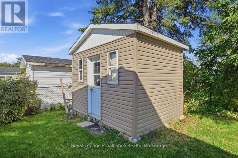 10 NIGHTINGALE LANE, Quinte West (Sidney Ward), Ontario, K8N4Z3