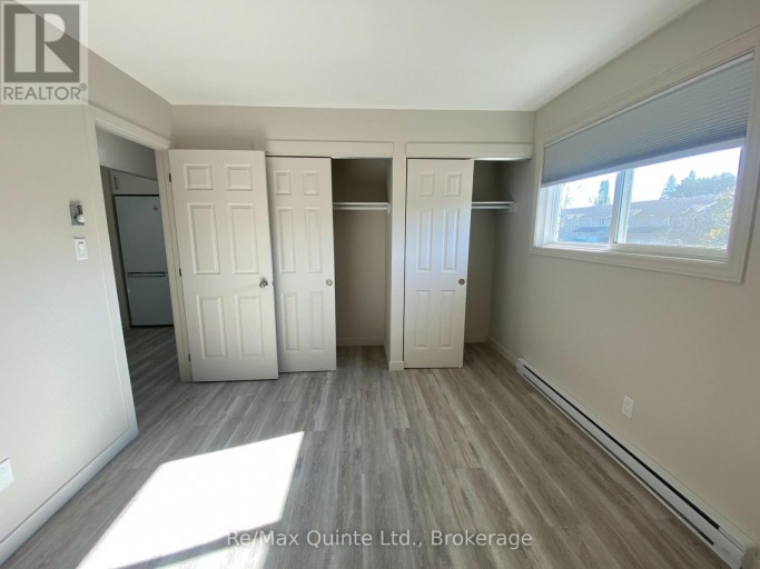 3 - 2 VILLAGE DRIVE, Belleville (Belleville Ward), Ontario, K8P4J8