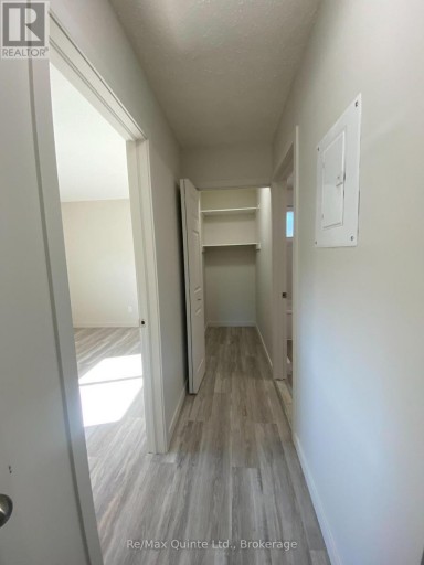 3 - 2 VILLAGE DRIVE, Belleville (Belleville Ward), Ontario, K8P4J8