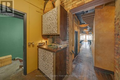 162 DANFORTH AVENUE Toronto (North Riverdale) Ontario photo 21