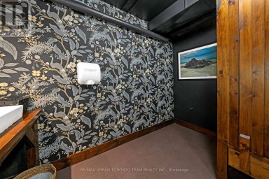 162 DANFORTH AVENUE Toronto (North Riverdale) Ontario photo 34