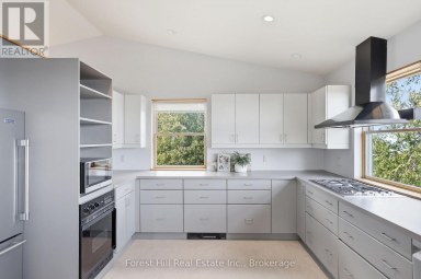 295 LAKESHORE ROAD N Meaford Ontario photo 18
