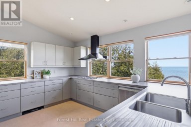 295 LAKESHORE ROAD N Meaford Ontario photo 19