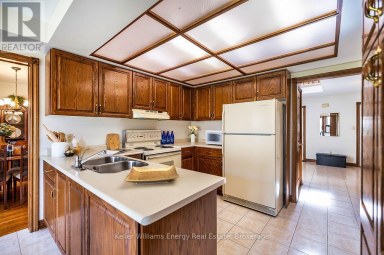 75 WAVERLY STREET N Oshawa (McLaughlin) Ontario photo 15